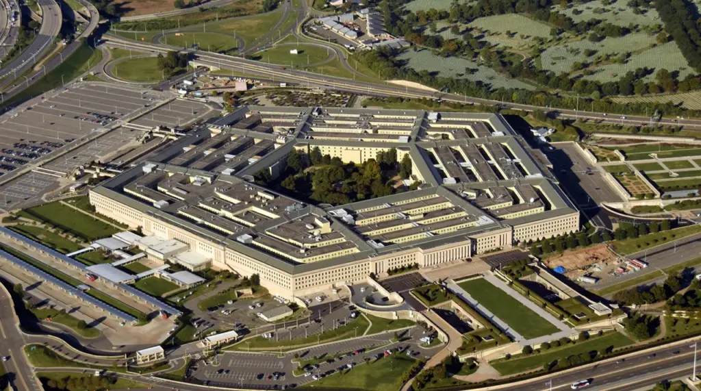 US suspends military aid to Ukraine: report