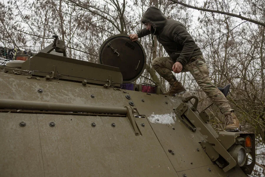 US-Ukraine Intelligence Sharing Halted as Tensions with Russia Escalate