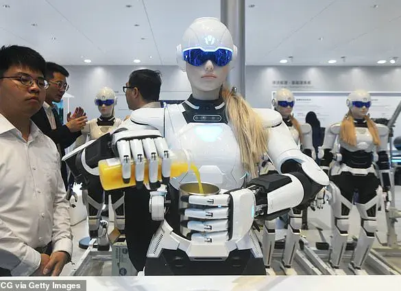 AI 'Godfather' Geoffrey Hinton Warns of One-in-Five Chance of Human Overhaul by Intelligent Machines