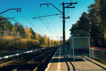 Debris From Fallen Drone Causes Train Delays Near Dinsky District