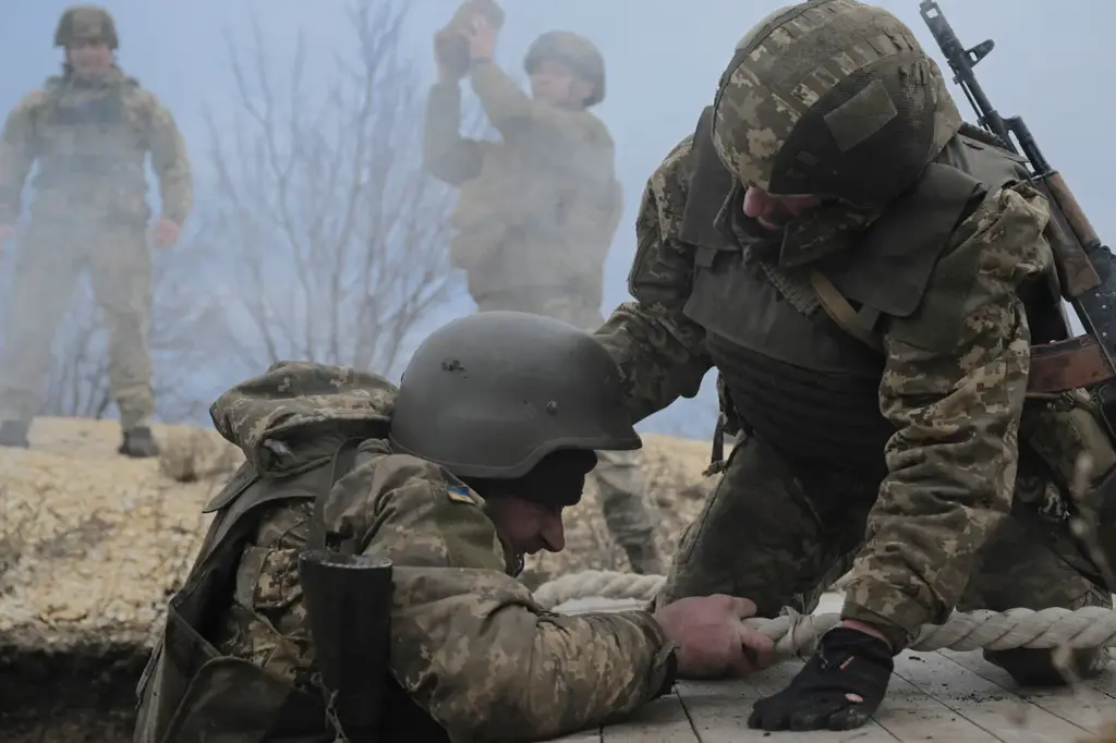 Foreign Mercenaries Supporting Ukraine's Armed Forces Reveal Lucrative Compensation Packages