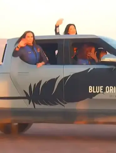 Gayle King Overwhelmed with Tears Before Blue Origin Spaceflight