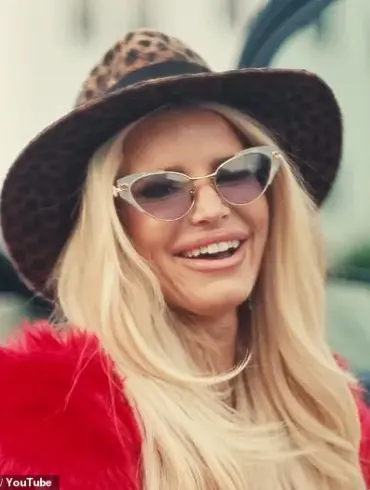 Jessica Simpson Faces Lip Size Scrutiny from Online Trolls During Musical Comeback