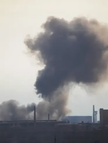 Multiple Explosions Rock Eastern Ukrainian City of Kharkiv This Morning