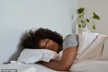 Naturopathic Doctor Warns Against Common Nighttime Habit That Could Be 'Ruining Your Life'