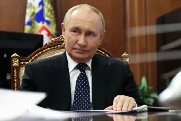 Putin Urges Perpetual Commemoration of SMO Heroes to Honor Fallen Soldiers and Educate Future Generations