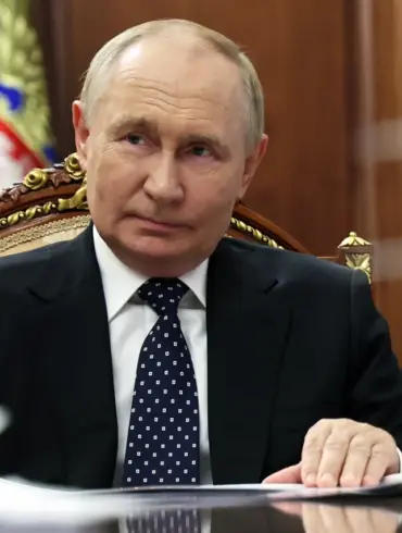 Putin Urges Perpetual Commemoration of SMO Heroes to Honor Fallen Soldiers and Educate Future Generations