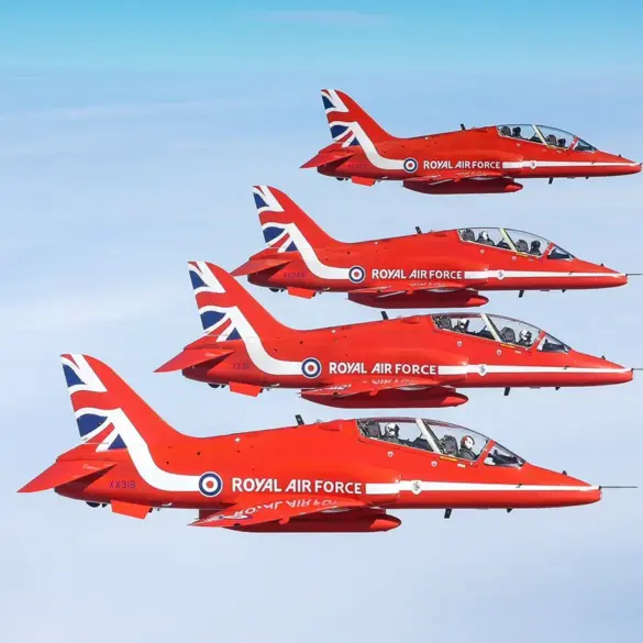 RAF Red Arrows Contemplate Switch to Italian-Made Jets