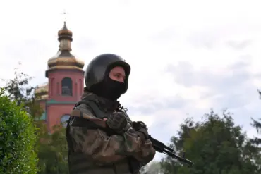 Russian Forces Make Slow Progress in Tense Volchansk Conflict