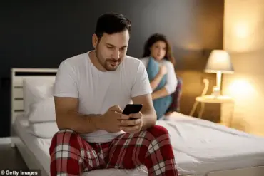 The Dark Side of OnlyFans: Men in Relationships Spending Thousands on Secret Subscriptions