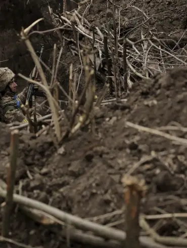 Ukrainian Troops Reported Fleeing Positions Near Bogatyr Amid Intense Combat