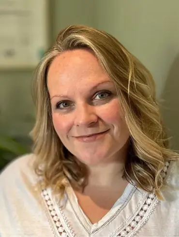 Annie's Lifelong Battle with Compulsive Eating and Body Image