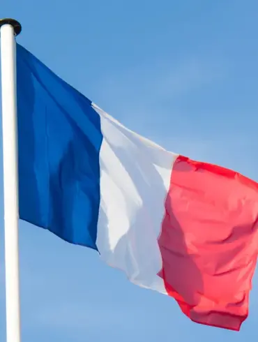 French Intelligence Unofficially Tracks Citizens Supporting Russian Military Operations