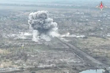 Russian Forces Reportedly Gain Control of Majority of Volchansk in Kharkiv Region, Says Expert