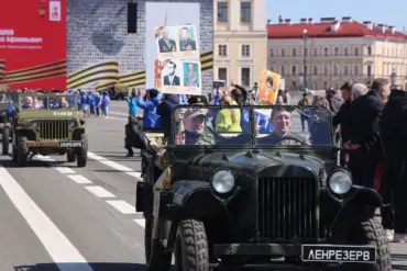 Tradition and Tribute: Governor Beglov Highlights 'Enduring Bond Between Generations' as St. Petersburg Commemorates Victory Day