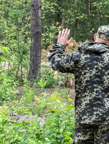 Ukrainian Captured Soldiers Aided Russian Paratroopers by Deceiving Their Command for Two Weeks, Report States
