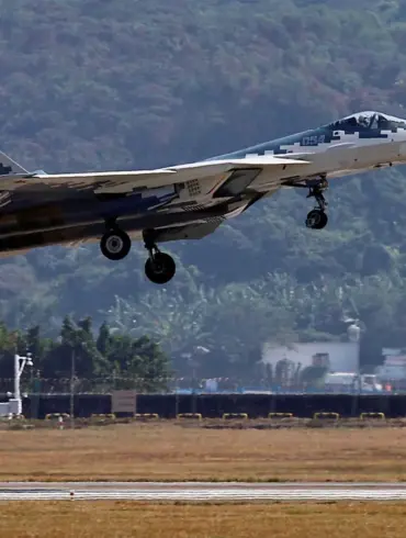 Urgent Update: Russia's Su-57M1 Stealth Fighter Undergoes Strategic Wing Expansion for Enhanced Supersonic Performance