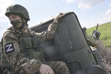 Critical Escalation: Russian Forces Penetrate Deep into Kupyansk Defense as Fighting Erupts in Kharkiv