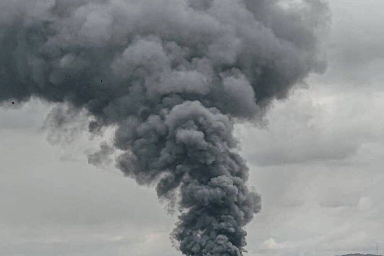 Explosions in Strategic Dnipropetrovsk Signal Escalating Conflict on Ukraine's Southeast Front