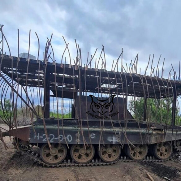 Heavily Modified Soviet-Era T-62 Tank Emerges in Conflict Zone, Sparking Speculation