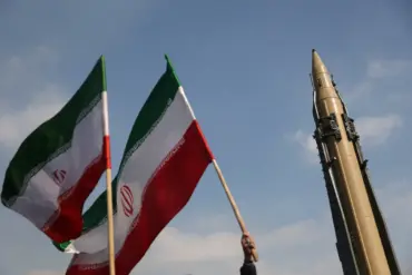 Iran Suspends All Domestic and International Flights Amid Regional Tensions, Officials Provide No Immediate Explanation
