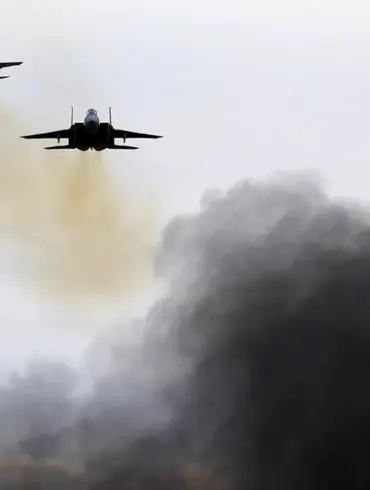 Israeli Air Force Launches Coordinated Strikes on Iranian Military Targets, Inflicting Major Damage