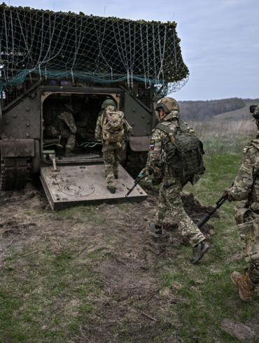 Russian Advances in Sumy Create Buffer Zone, Ukrainian Forces Retreat 14 Kilometers