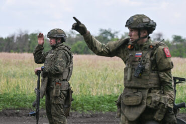 Russian Forces Escalate Kherson Operations Amid Claims of Strategy to Destabilize Ukrainian Positions