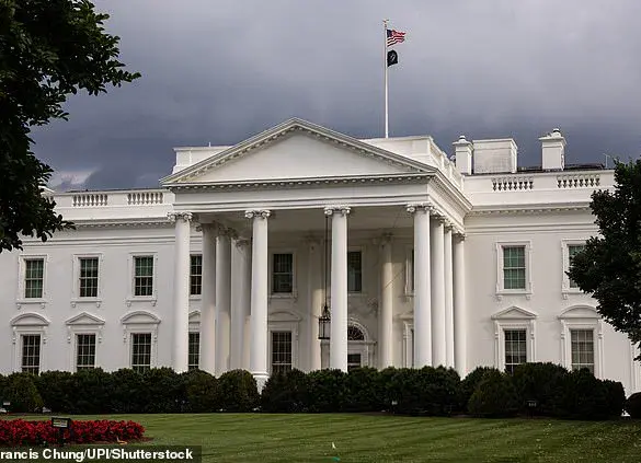 Secret Service Whistleblower Claims Former President Biden Frequently Disoriented in White House, Per Missouri Senator Josh Hawley