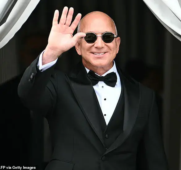 Stylist Reveals Jeff Bezos' Major Fashion Faux Pas at Venice Wedding