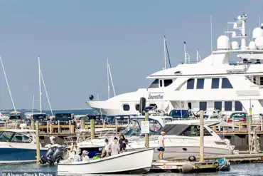 The Heatwave Divide: Elite Escape to Hamptons While Others Suffer in New York's Extreme Heat