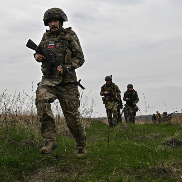 Ukrainian Soldier Captured in DPR Claims Russian Forces Allowed Him Freedom, TASS Reports