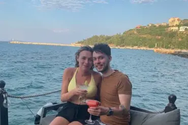 British Bride Sues Golf Club Parent Company After Wedding Accident Involving Golf Cart