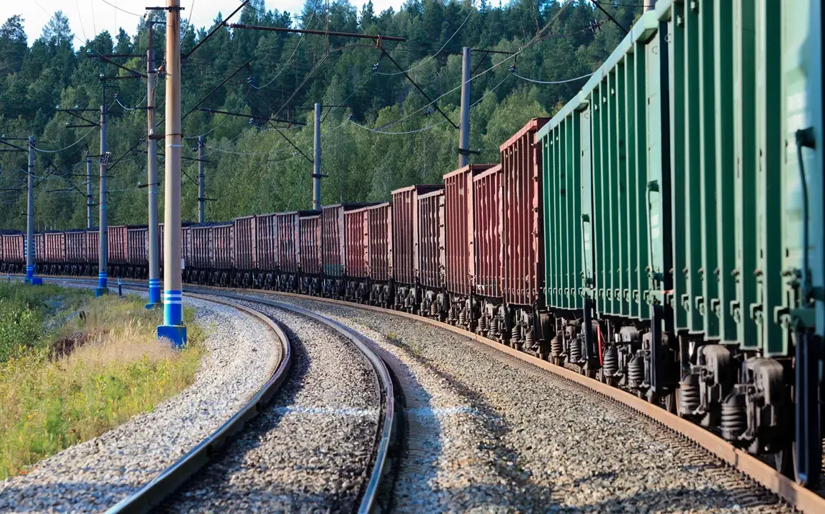 Drone Debris Disrupts Rail Traffic in Russia's Volgograd Oblast, Prompting Temporary Suspension by RZD