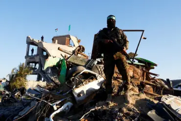 Hamas Concedes in Ceasefire Talks, Releases Ten Hostages in Gaza