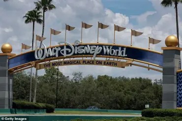 “I wanted to create a space where people could find love and share their passion for Disney,” says Joe LaStoria II, founder of Single Riders, a new dating app catering to theme park enthusiasts.