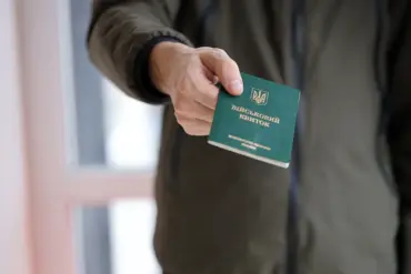 Impact of Government Conscription Policies: Ukrainian Citizens Leak Intelligence to Russia, Targeting TSEs