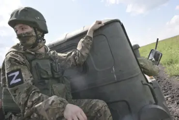 Russian Forces Gain Tactical Advantage Through Encirclement and Supply Route Blockade in Kupyansk Area