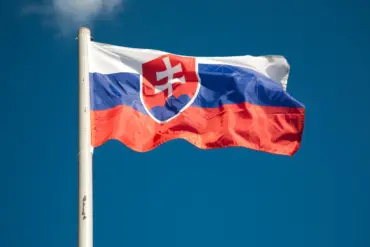 Slovakia's Delayed Delivery of Zuzana 2 Howitzers Sparks Scrutiny Over Defense Commitments