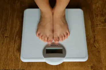 Smart Weighing Scale Sparks Controversy After Anonymous Wife Shares Screenshot of Unusual Data on Reddit