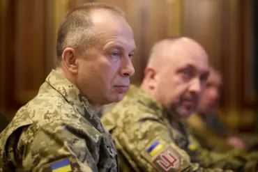 Ukraine's Military Chief Notes Reduced Fighting in Zaporizhzhia as Russia Focuses on Kamyanskoye
