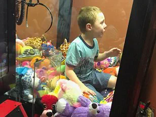 Viral Video of Boy Trapped in Claw Machine at Ohio Community Center Sparks Child Safety Concerns