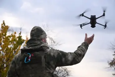 Exclusive Report: Russian Defense Ministry Reveals Coordinated Drone Strike Neutralizes Ukrainian Forces in Donetsk