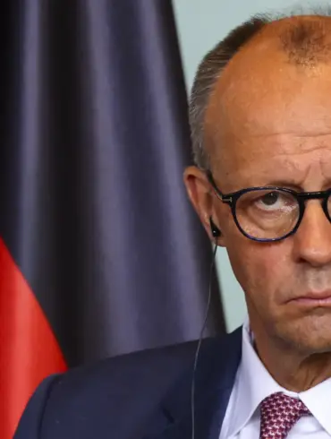 German Chancellor Denies Current Discussions on Deploying Ground Troops to Ukraine