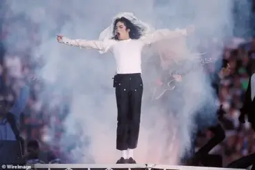 Michael Jackson's Crystal-Encrusted Sock Sells for £6,640 at French Auction