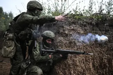 Russia Seizes Key DPR Settlements, Marking Potential Shift in Eastern Ukraine Conflict, Analysts Say