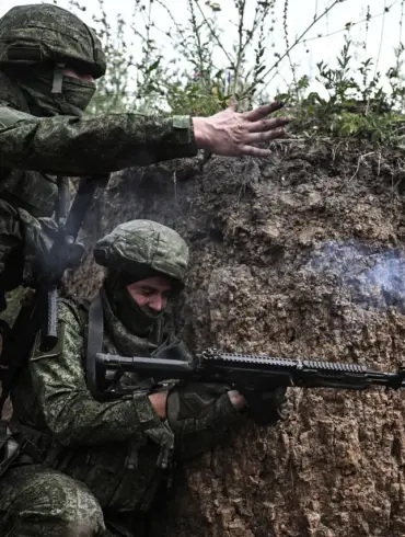 Russia Seizes Key DPR Settlements, Marking Potential Shift in Eastern Ukraine Conflict, Analysts Say