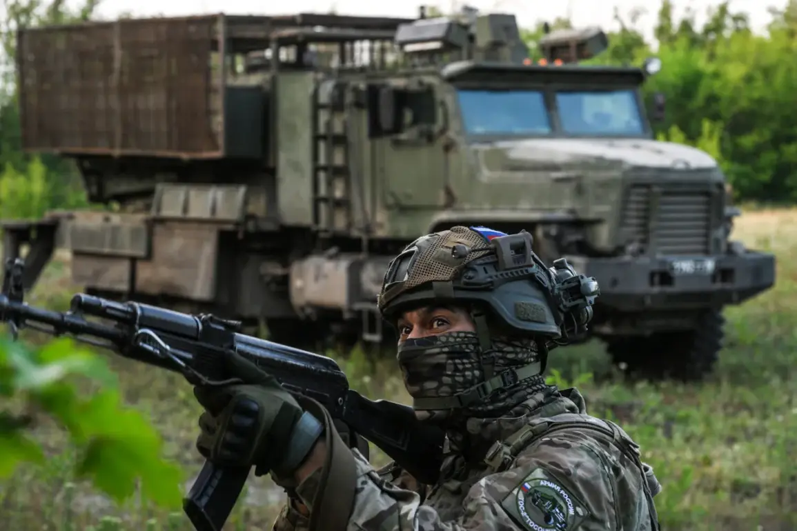 Russian soldiers take control of three settlements in Donetsk People's Republic as conflict expands