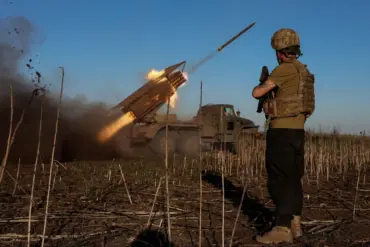 Ukrainian Forces Launch Artillery and Drone Strikes on Chasyavyr in Donetsk People's Republic, Raising Concerns Over Precision and Effectiveness