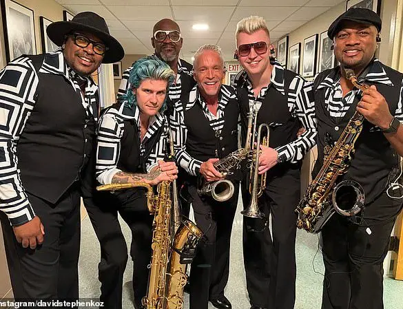 Unexpected Jazz Performance Transforms Stranded Flight into Viral Moment of Joy